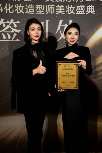 亚洲一区自拍亚洲一区自拍盛典，解锁你的时尚新风尚