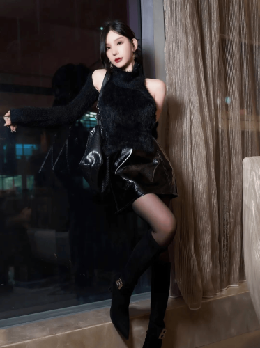 国产丝袜制服风潮，探索亚洲与欧美时尚的交融丝袜 制服 国产 欧美 亚洲骚
