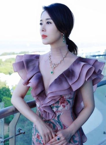 虎白女粉嫩在线虎白女粉嫩在线，时尚与活力的完美结合