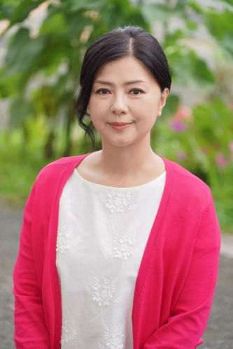 亚洲综合人妻无码在线亚洲综合人妻无码在线，揭秘背后的诱惑与挑战
