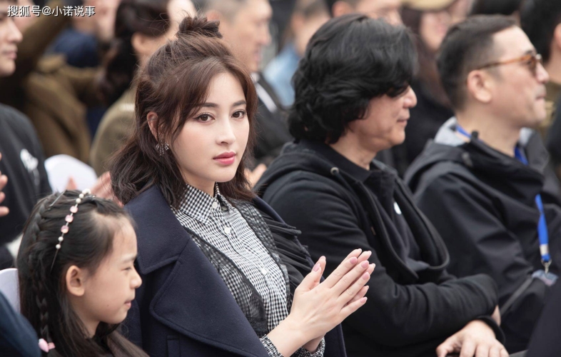 婷婷国产精品系列，一区、二区、三区特色介绍婷婷服装