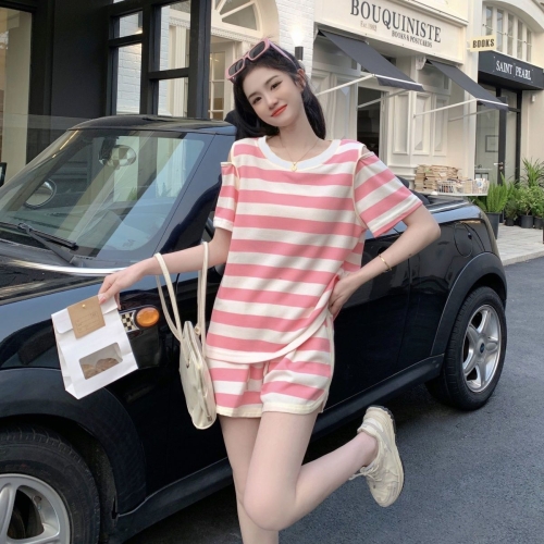 色婷婷综合，引领时尚潮流的新势力