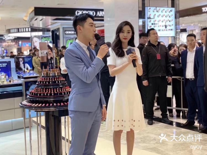 视频精品中文字幕一区二区，新闻资讯网站主播的角色与内容概览中文字幂一区